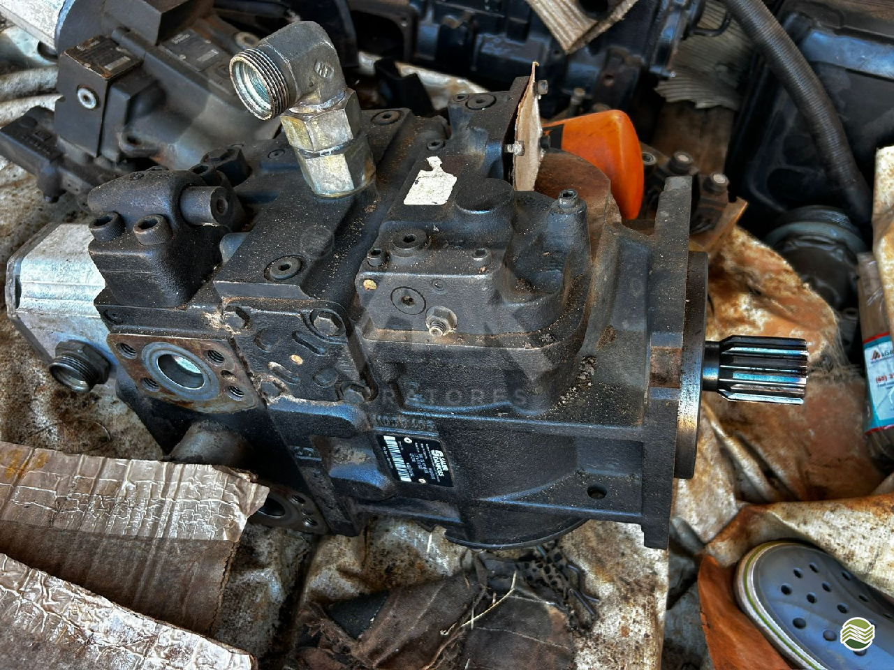 Motor hidráulico 84819681 cnh 